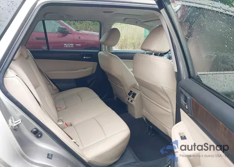 2017 Subaru Outback 3.6R Limited из США, поврежденный, VIN 4S4BSENC2H3391340